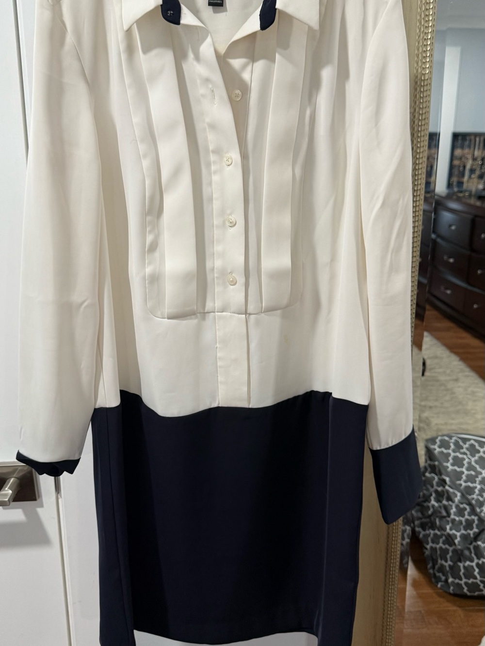 Women's Two-Tone Ivory and Navy Shift Dress